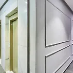 Sleek And Modern 2-Bed Unit In Downtown Casa
