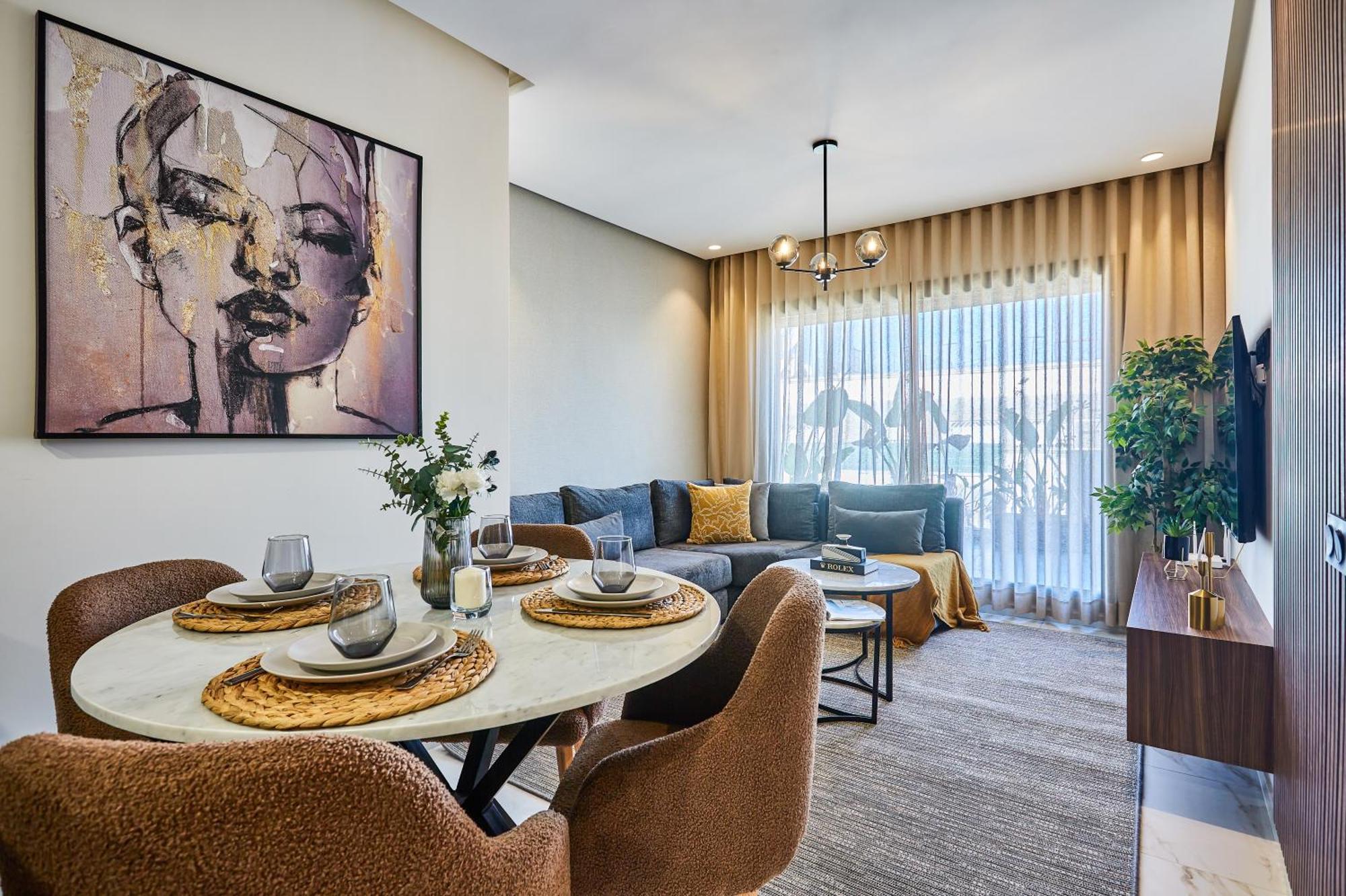Apartment Sleek And Modern 2-bed Unit In Downtown Casa Casablanca