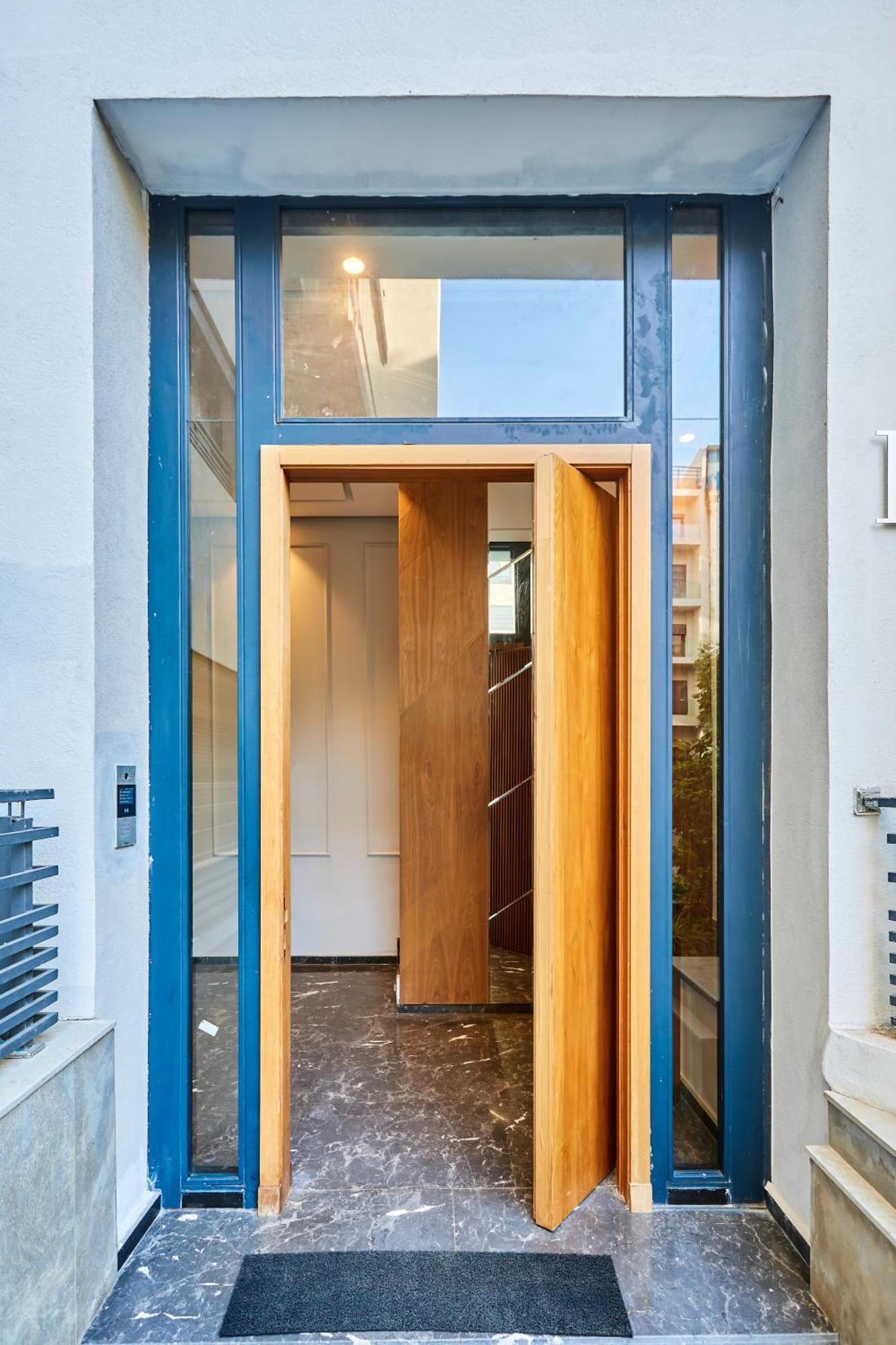 Sleek And Modern 2-bed Unit In Downtown Casa *