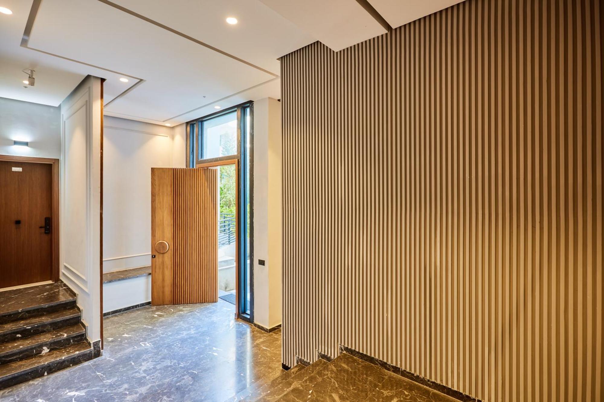 Sleek And Modern 2-bed Unit In Downtown Casa