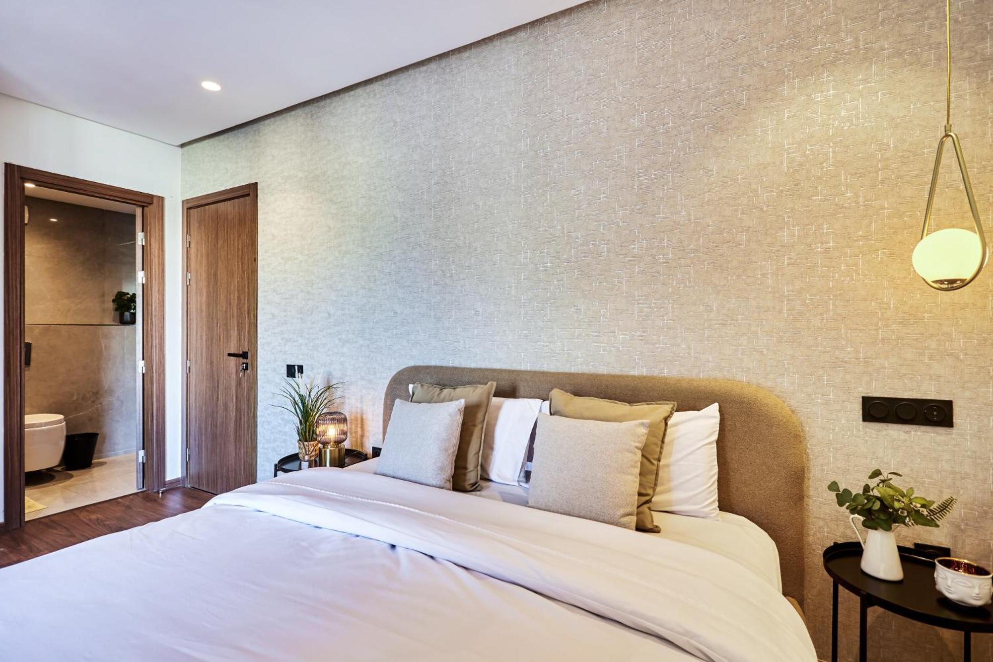 Sleek And Modern 2-bed Unit In Downtown Casa *